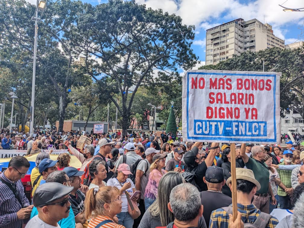 Trabajadores y pensionados protagonizaron una nueva jornada en defensa del  salario y las pensiones - PROVEA